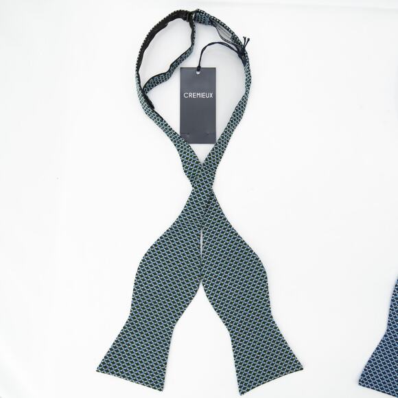 Daniel Cremieux Green Blue 100% Silk Self Tie Bow Tie - Picture 2 of 5